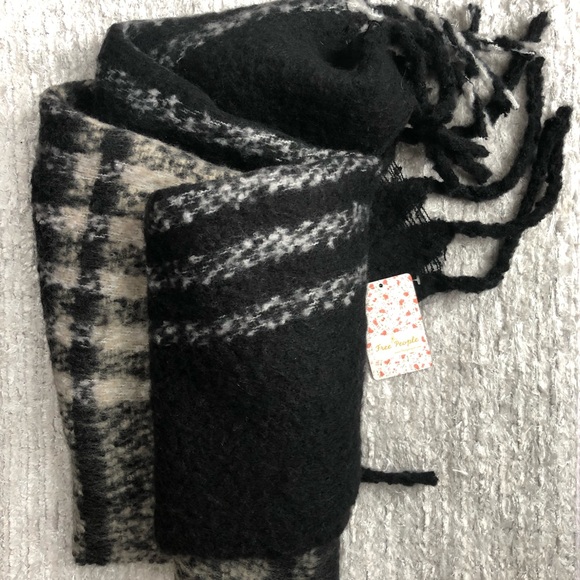 🆕NWT FREE PEOPLE GEMINI Plaid blanket Camel Black - Picture 4 of 9